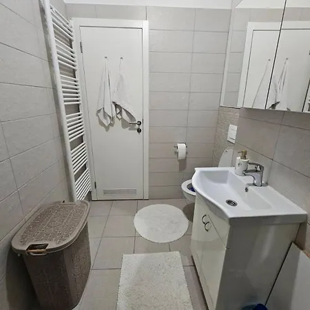 Modern In New Szarajevó